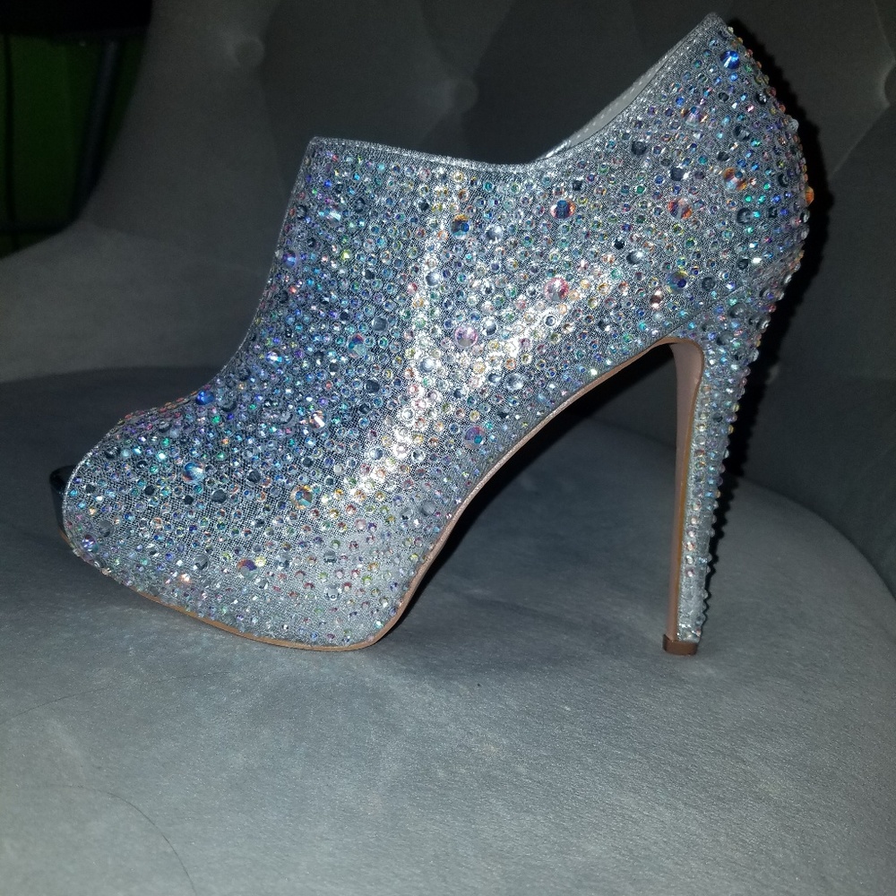 Silver heels
